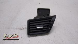 Gebruikte Luchtrooster Dashboard BMW X1 (E84) xDrive 20d 2.0 16V Prijs € 24,00 Margeregeling aangeboden door LvS Carparts