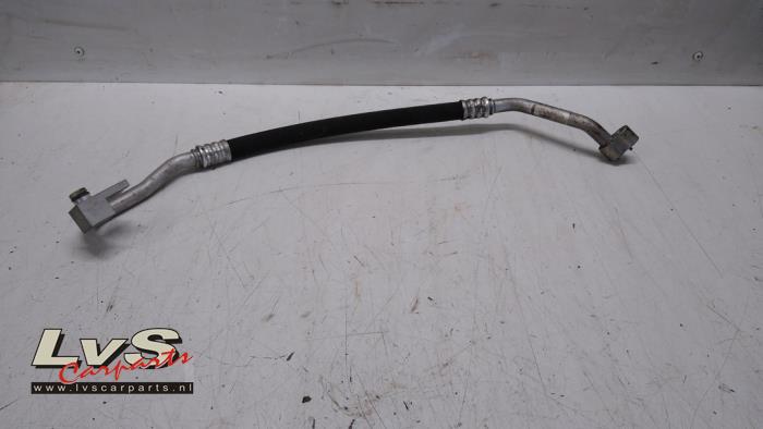 Mini Clubman Air conditioning line