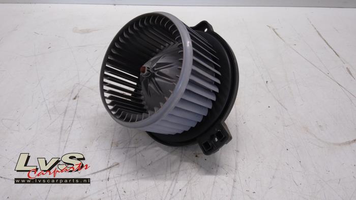 Kia Rio Kachel Ventilatiemotor