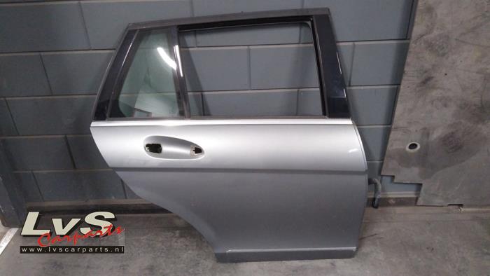 Mercedes C-Klasse Rear door 4-door, right