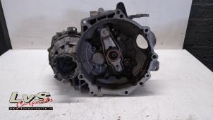 Gebruikte Versnellingsbak Volkswagen Golf VI (5K1) 2.0 TDI 16V Prijs € 325,00 Margeregeling aangeboden door LvS Carparts
