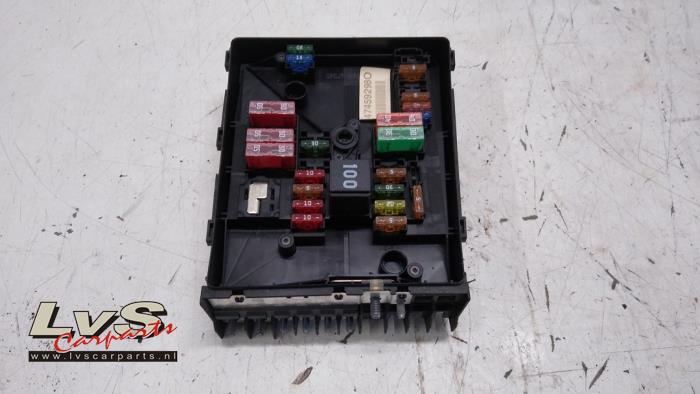 Volkswagen Golf Fuse box