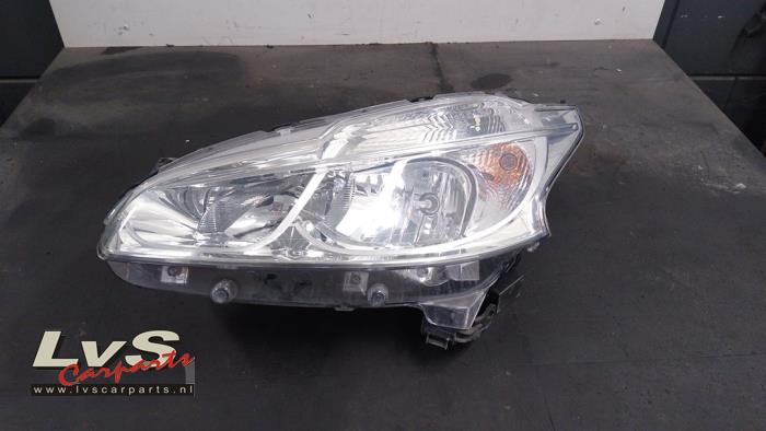 Peugeot 208 Phare gauche