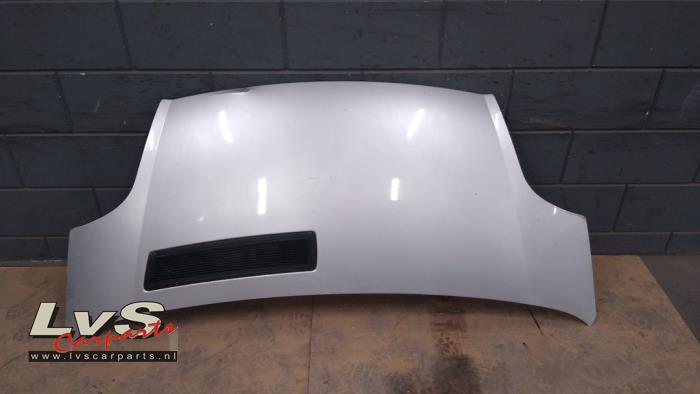 Opel Vivaro Motorkap