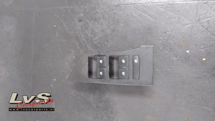 Opel Astra Commutateur vitre électrique