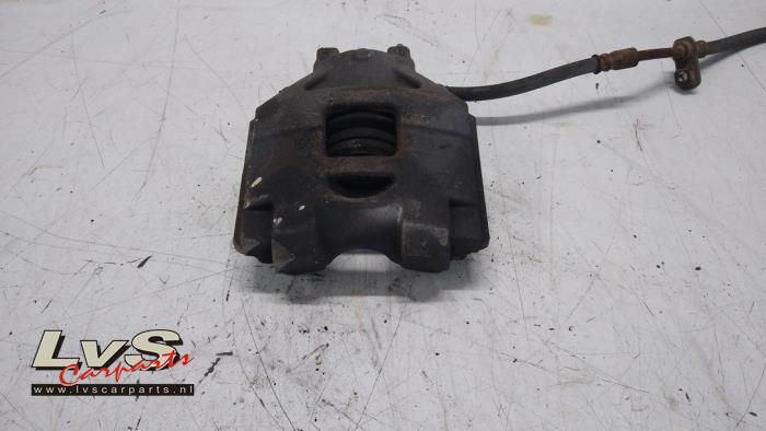 Toyota Yaris Etrier de frein (pince) avant gauche
