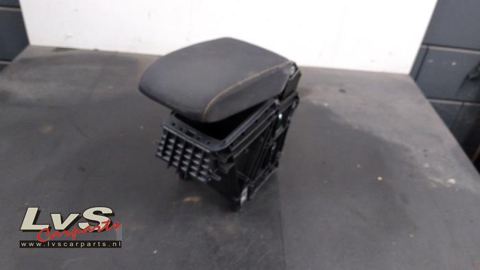 Volkswagen Golf Accoudoir