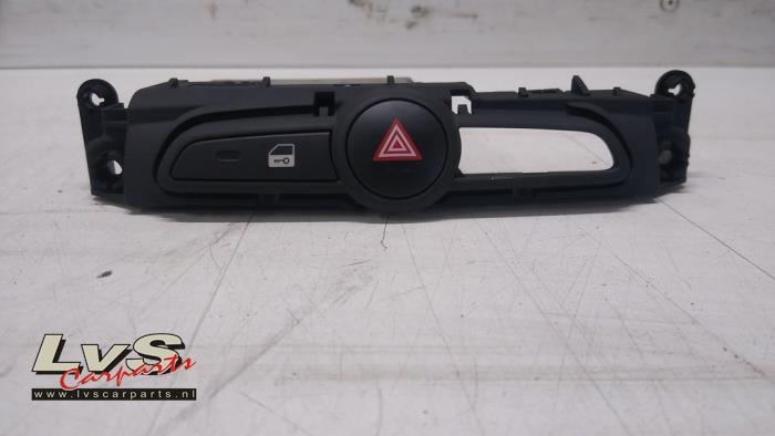 Hyundai IX20 Panikbeleuchtung Schalter