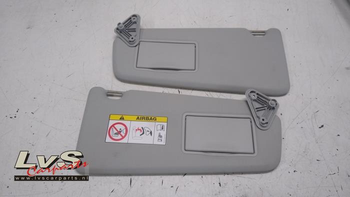 Landrover Discovery Ensemble pare-soleil