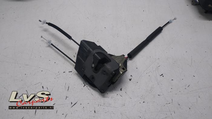 Landrover Discovery Deurslot Mechaniek 4Deurs links-voor