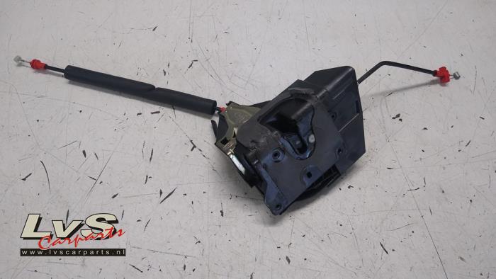 Landrover Discovery Serrure portière mécanique 4portes arrière droite