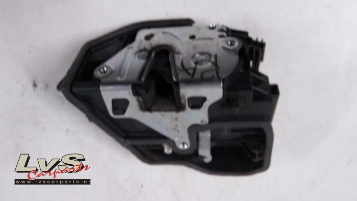 BMW 1-Serie Rear door mechanism 4-door, right