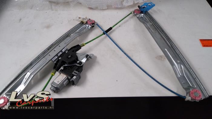 Citroen C3 Picasso Ruitmechaniek 4Deurs links-voor