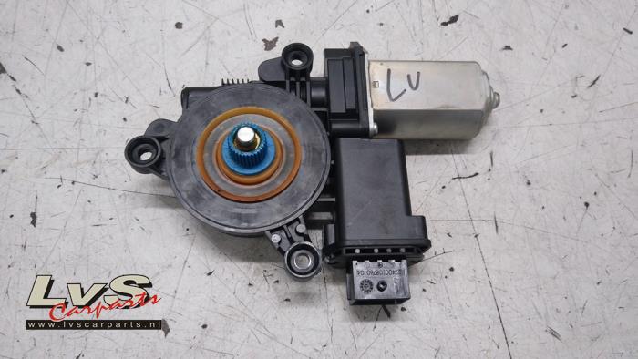 Alfa Romeo Giulietta Door window motor
