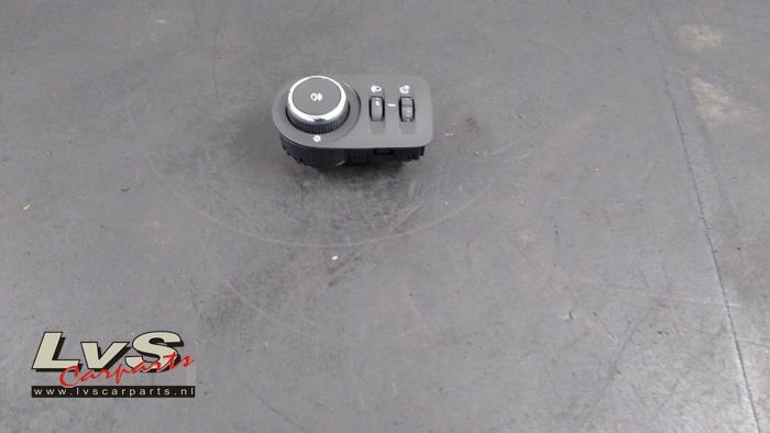 Opel Astra Commutateur lumière