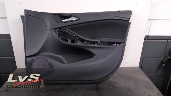 Opel Astra Front door upper trim 4-door, right
