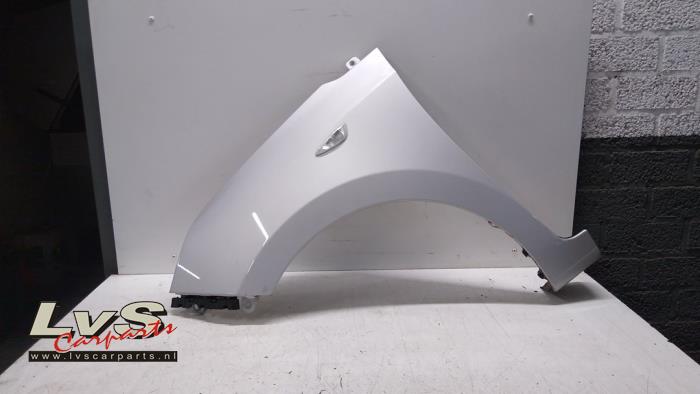 Hyundai I10 Front wing, left