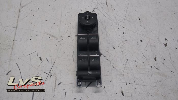 Ford B-Max Electric window switch