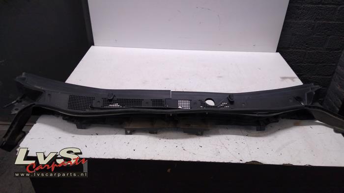 Mazda CX-5 Cowl top grille