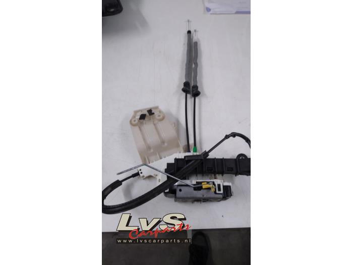 Fiat 500X Serrure portière mécanique 4portes avant gauche