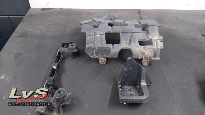 Renault Megane Support pare-chocs arrière droit