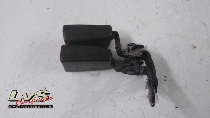 Seat Leon Rear seatbelt buckle, centre