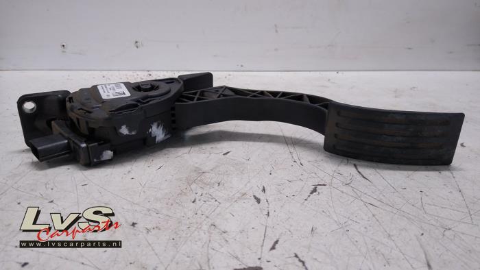 Ford Focus Accelerator pedal