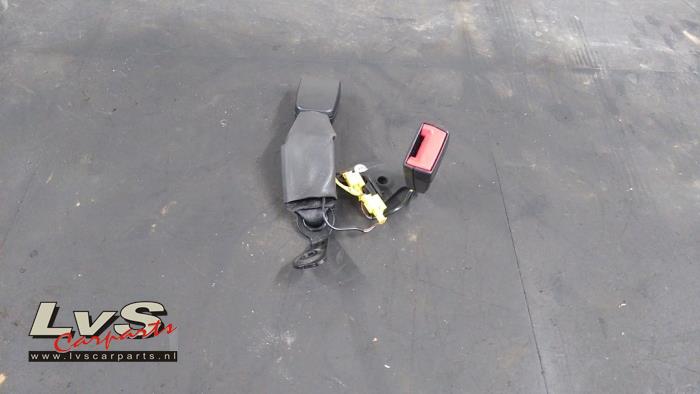 Mercedes GLK-Klasse Sicherheitsgurt Schließe Mitte hinten