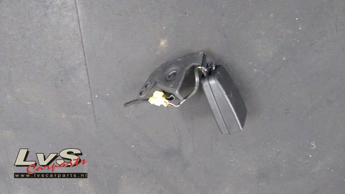 Mercedes GLK-Klasse Rear seatbelt buckle, left