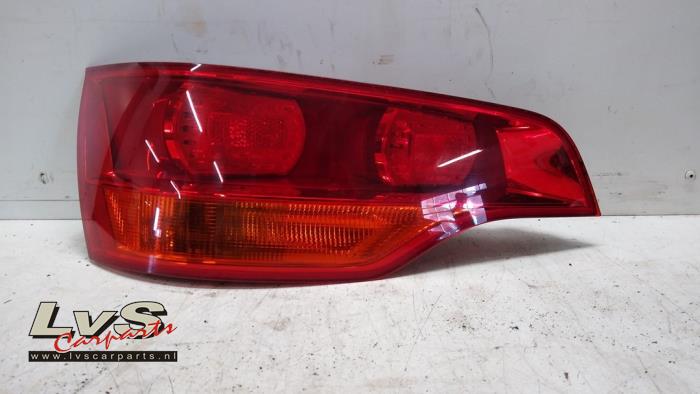 Audi Q7 Feu arrière gauche