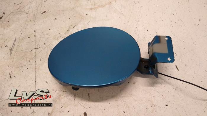 Mazda 2 Tank cap cover