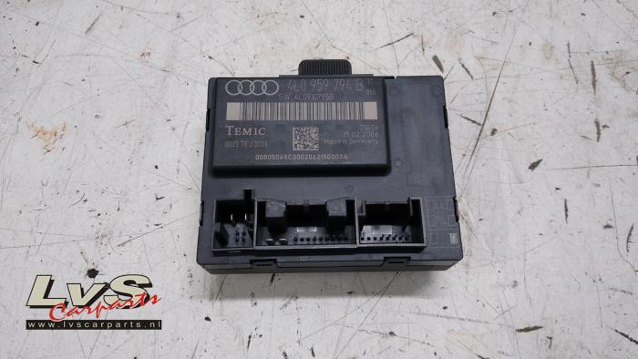 Audi Q7 Module verrouillage central des portes
