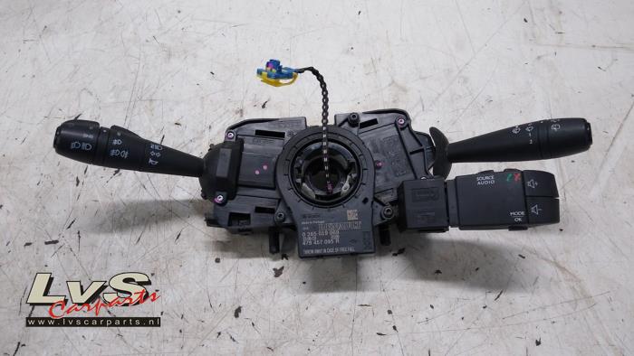Dacia Sandero Steering column stalk