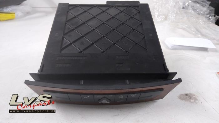 Mercedes E-Klasse Paniekverlichtings Schakelaar