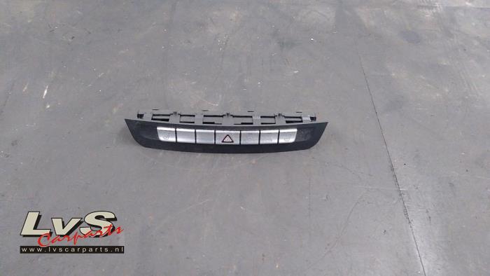 Mercedes A-Klasse Commutateur chauffage siège