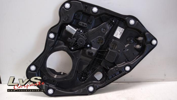 Fiat 500X Mécanique vitre 4portes arrière droite