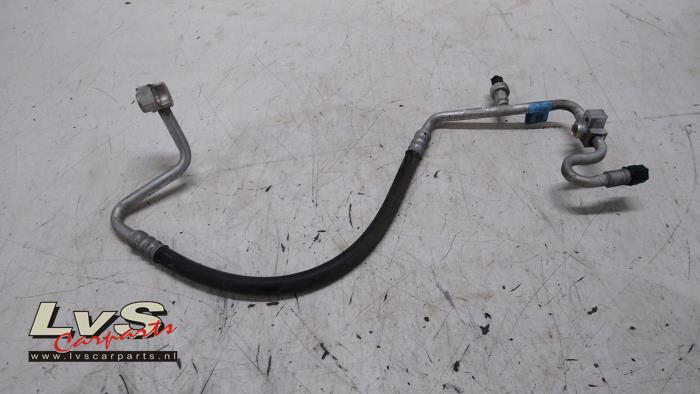 Ford Fiesta Air conditioning line