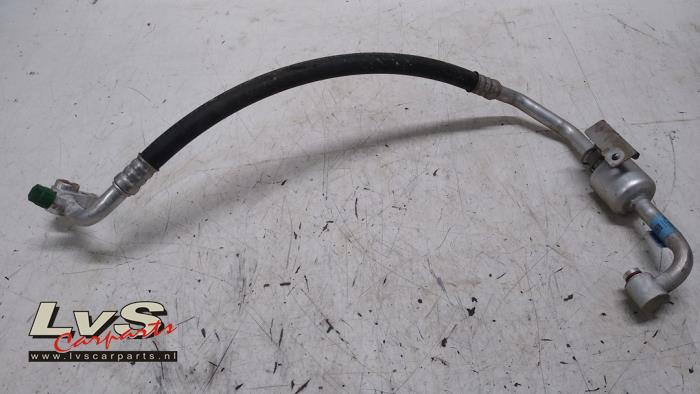 Ford Fiesta Air conditioning line