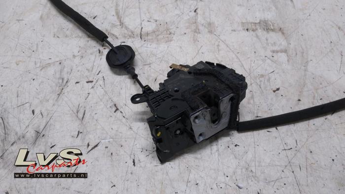 Renault Twingo Front door lock mechanism 4-door, right