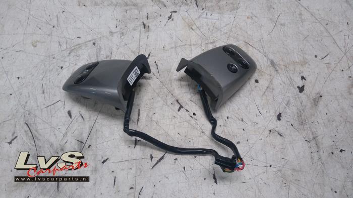 Renault Twingo Cruise control switch