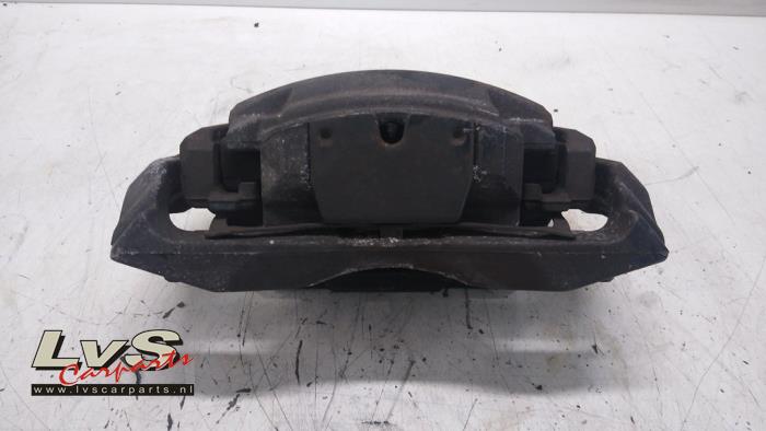 BMW 5-Serie Front brake calliper, right