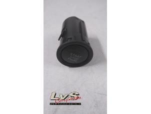 Gebruikte Start/Stop schakelaar Mazda CX-5 I (KE,GH) 2.2 Skyactiv D 150 16V 4WD Prijs € 12,50 Margeregeling aangeboden door LvS Carparts