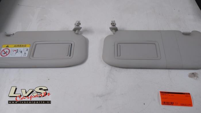 Mazda CX-5 Ensemble pare-soleil