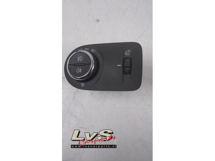 Opel Astra Commutateur lumière