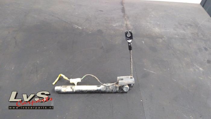 Ford KA Tendeur de ceinture droit