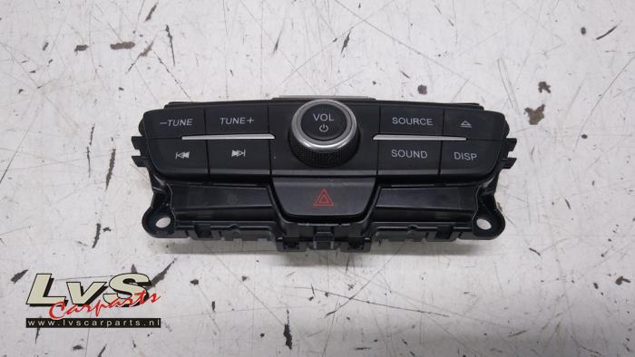 Ford Focus Radio control panel