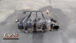 Begagnade Insugsrör Toyota Yaris III (P13) 1.33 16V Dual VVT-I Pris € 40,00 Marginaltabell erbjuds av LvS Carparts