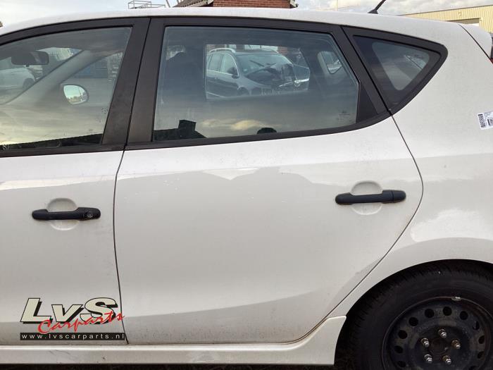 Hyundai I30 Rear door 4-door, left