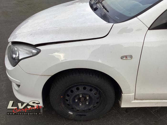 Hyundai I30 Front wing, left
