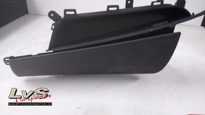 Opel Zafira Dashboard klep